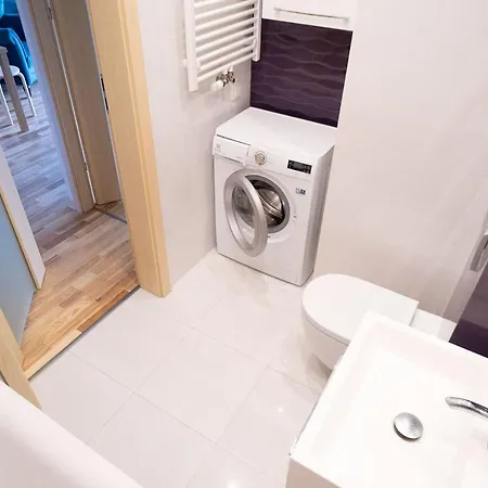 W Cichej Okolicy 5 Minut Od Centrum Apartment